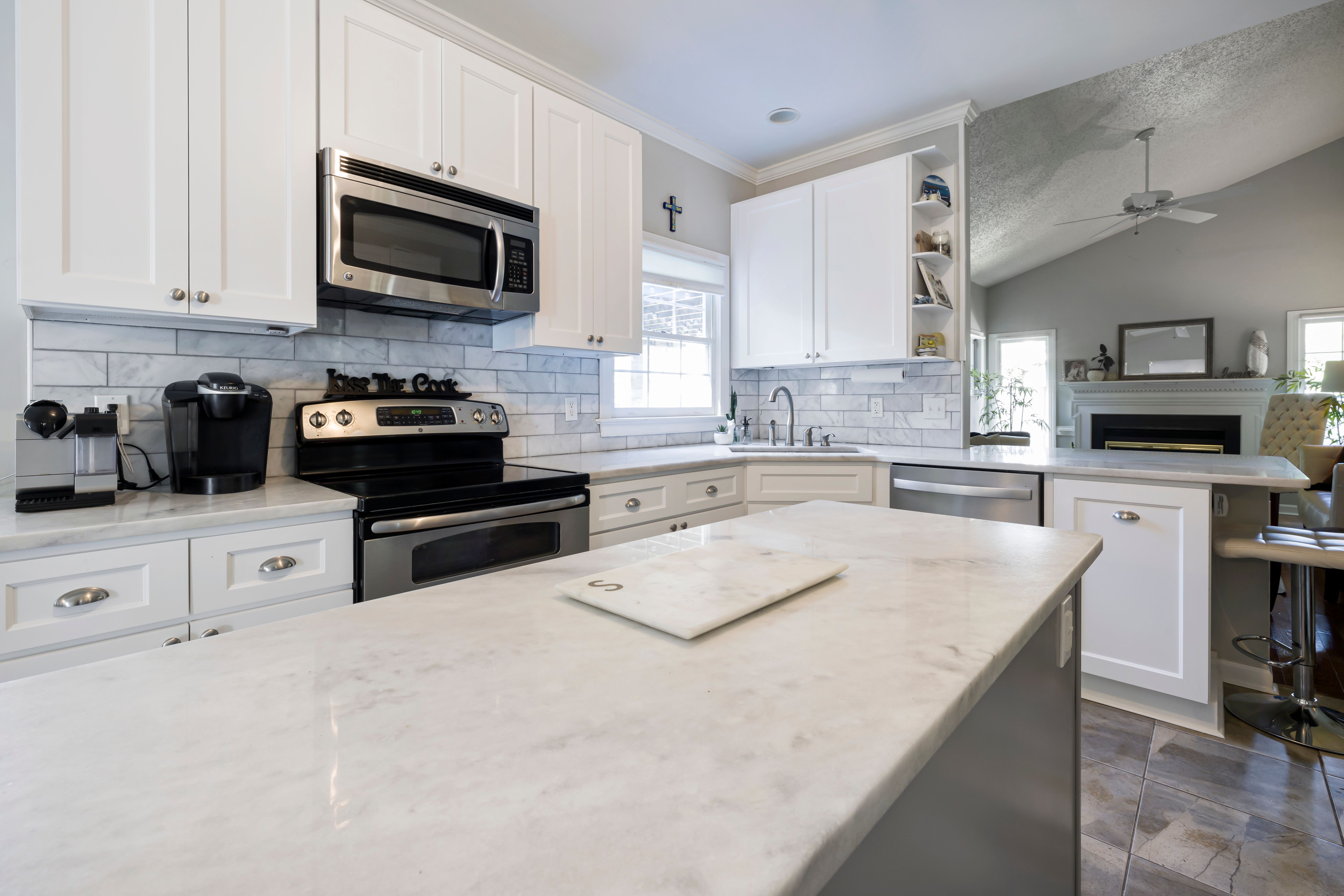 Oakridge Estate Kitchen detail 4